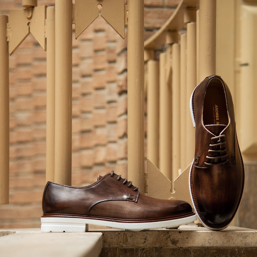 Brown Leather Caracas Brogue Derby Shoes with White Leather Sole - Sum Costoso Italiano Brown Leather Caracas Brogue Derby Shoes with White Leather Sole - Sum Costoso Italiano
