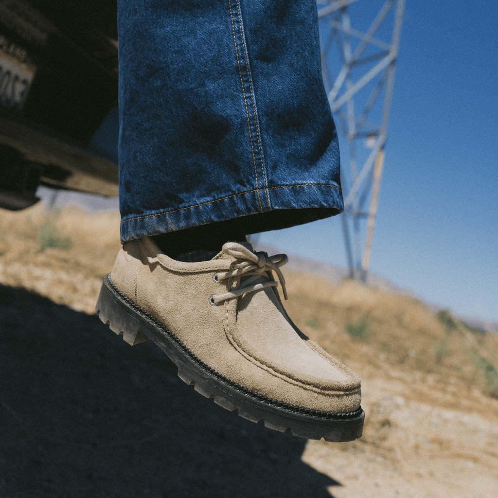 Beige Suede Leather Giorno With Black Sole Boat Shoe : The Dapper Edit