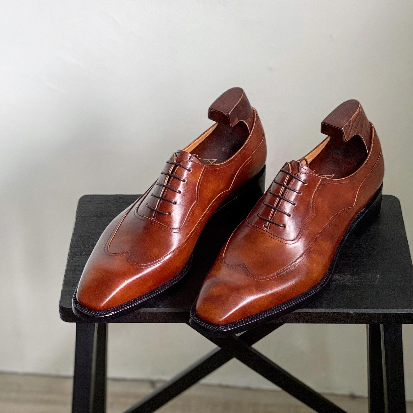 Tan Leather Ondara Wingtip Oxfords