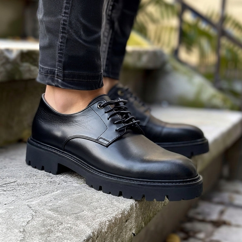 Black Leather Cantidio With Thick Sole Oxford Shoe: The Royale Collection