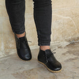 Black Leather Dama Barefoot Chukka Desert Boots