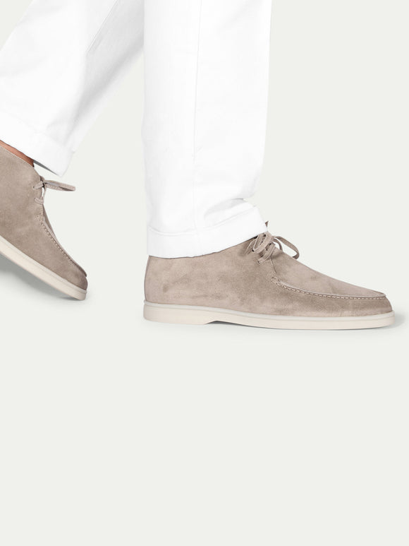 Light Grey Suede Vatero Chukka Desert Boots with White Sole - Summer 2024 Collection