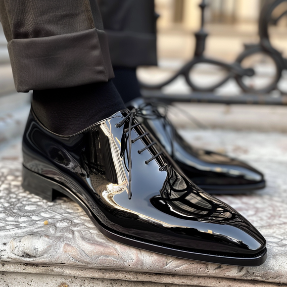 Black Patent Leather Doriano Lace-Up Pointed Oxford Shoes