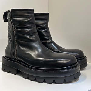 Black Leather Dionisio With Thick Sole Zipper Boots