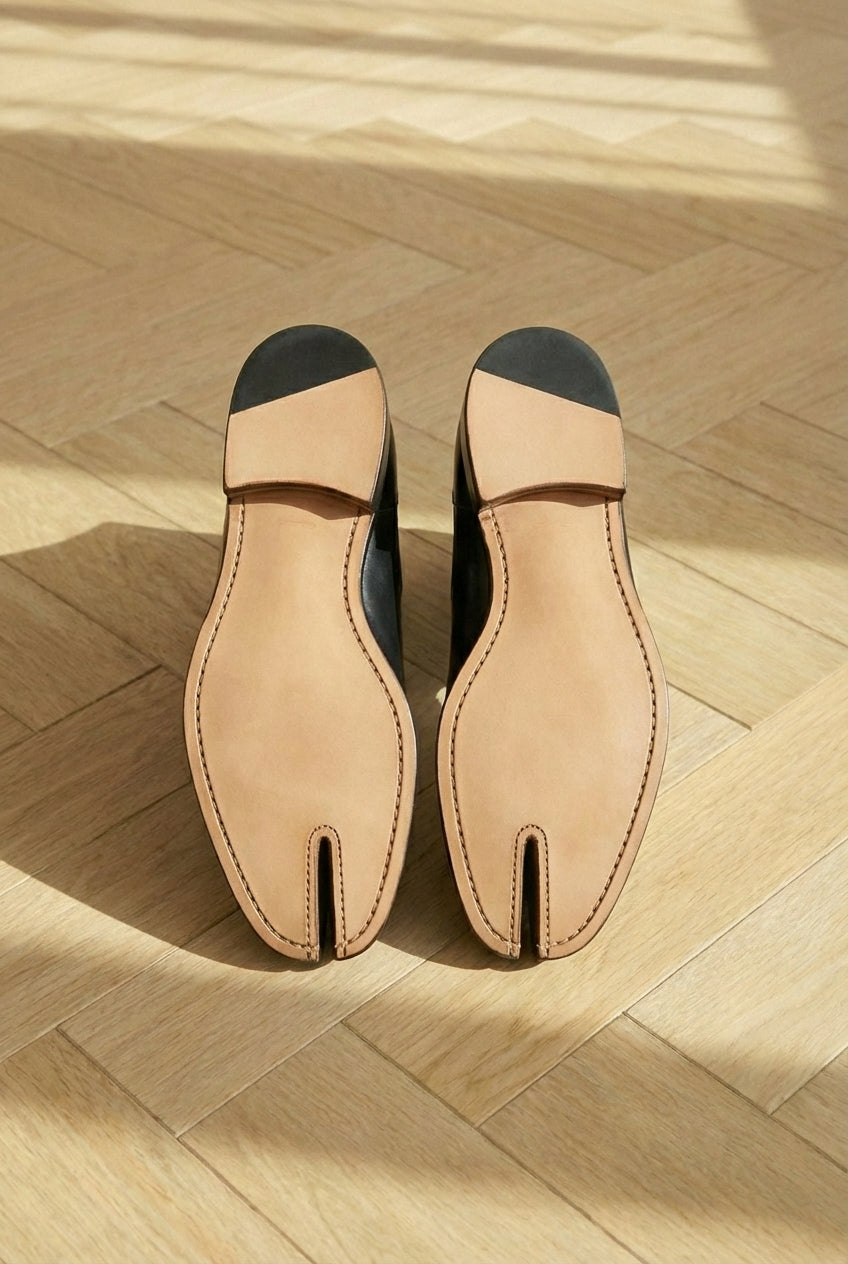 Black Leather Amino With Split Toe Chelsea Boot