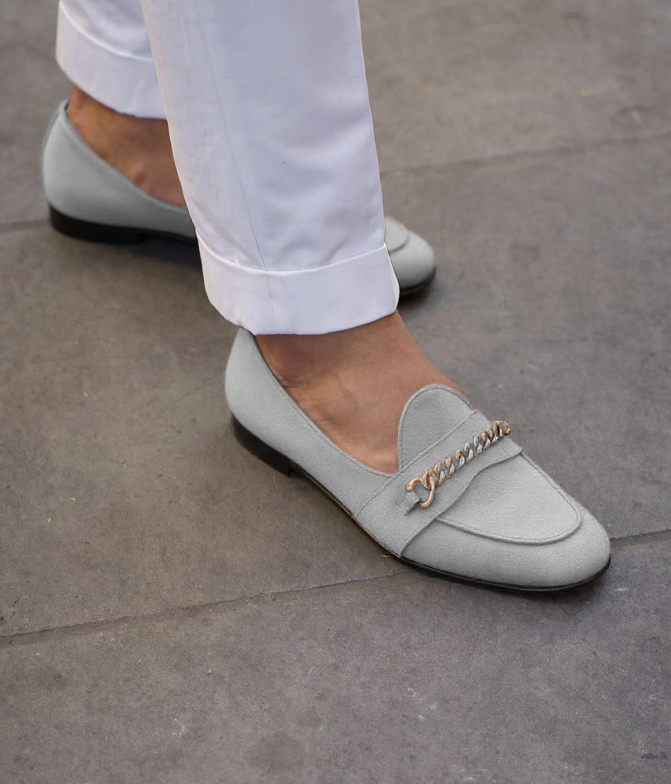 White Suede Leather Guida Loafers With Chain
