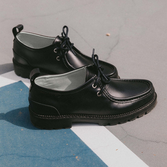 Black Leather Gloria With Black Sole Boat Shoe