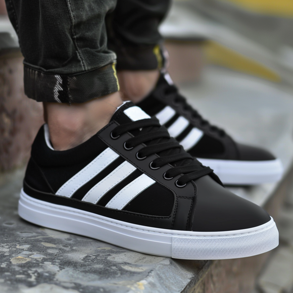 Black Leather Sneakers with White Strips Lace Up Sneakers with White S Costoso Italiano