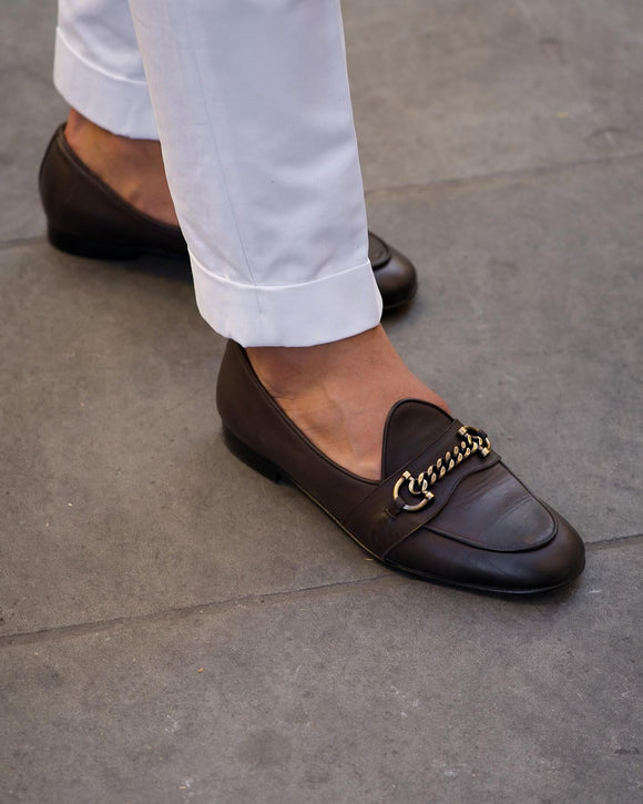 Brown Leather Guida Loafers With Chain