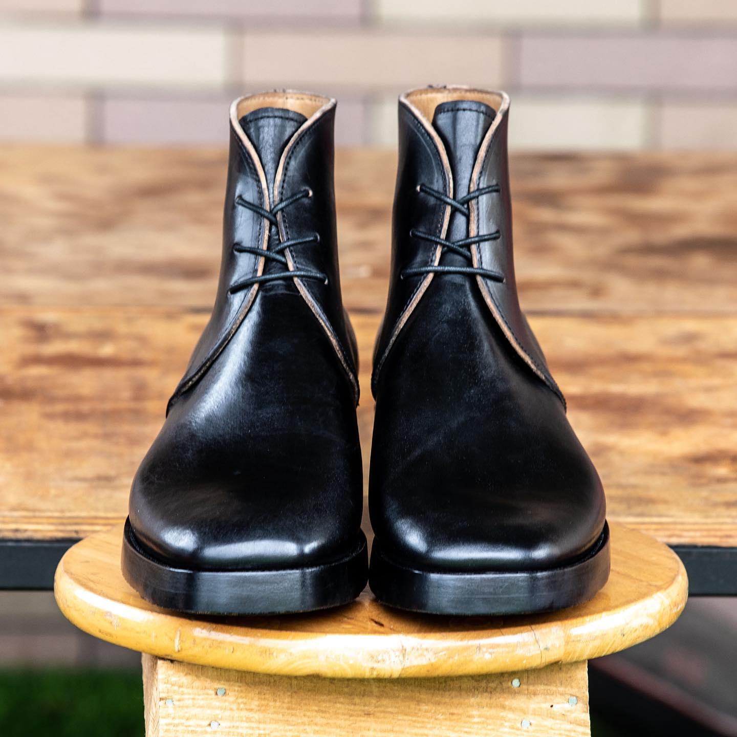 Black Leather Fylde Lace Up Chukka Boots