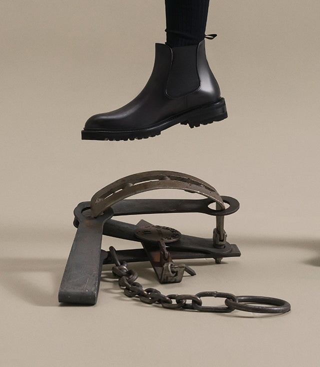 Black Leather Ferneto Chunky Chelsea Boots