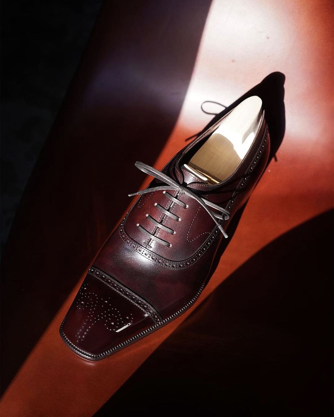 Burgundy Brown Leather Magnus Toe Cap Oxfords
