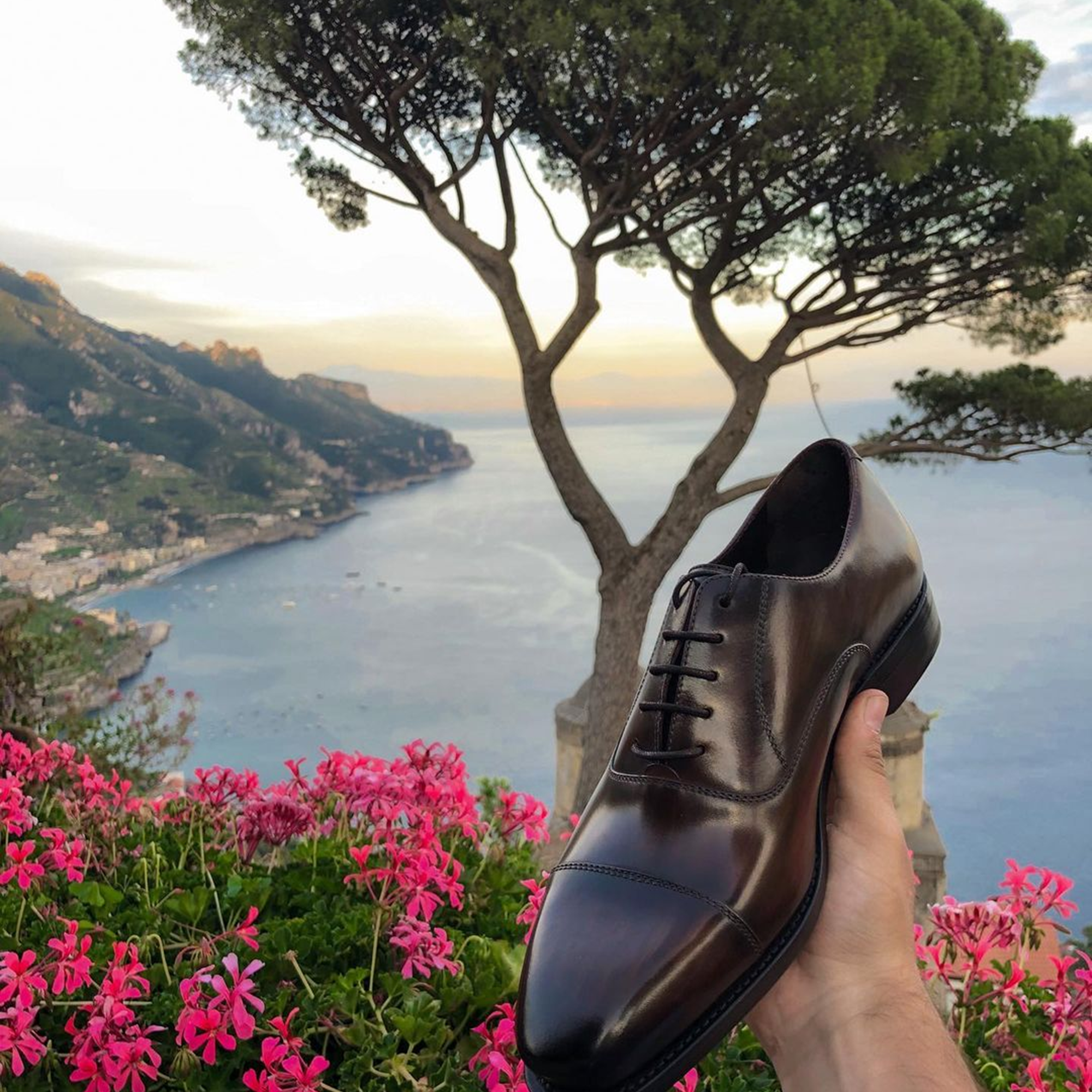 Black cap toe balmoral sales