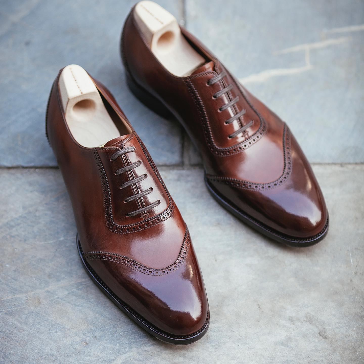 Tan Leather Ialibu Brogue Wingtip Oxfords 
